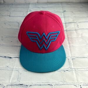 Six Flags Wonder Woman Snap Back Unisex Baseball Cap One Size Adult